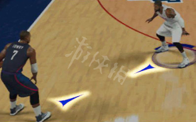 《NBA2K OL2》防守技巧操作图文详解 怎么防守？ 1
