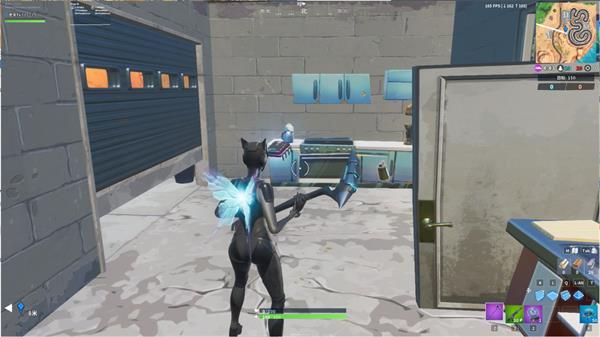 堡垒之夜77号芯片获得方法 堡垒之夜芯片77可在玉米卷店边的小道上找到 3