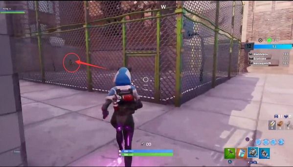 堡垒之夜篮球场屋顶卡车后琼斯在哪 堡垒之夜在篮球场和屋顶附近与卡车后寻找琼斯完成 2